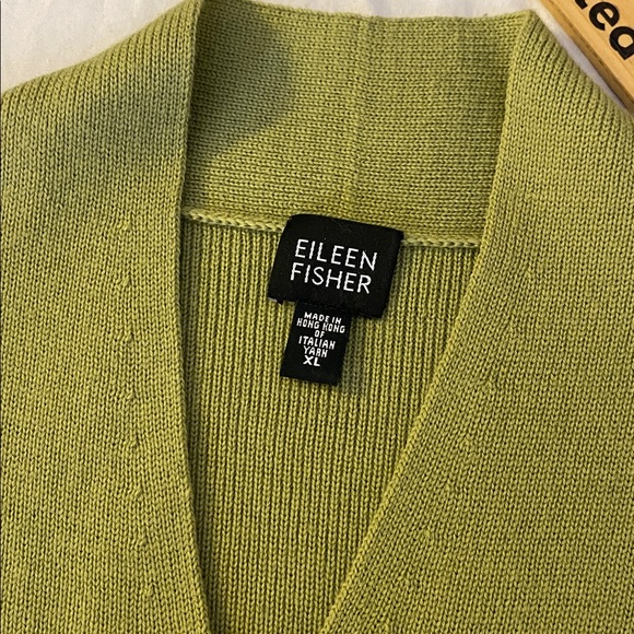 Eileen Fisher V-Neck Sweater Vest in Olive green merino wool xl button up - Picture 5 of 9